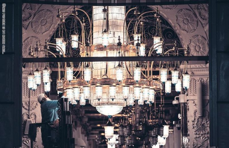 سعودي يوثق صوراً للمسجد النبوي لن تتكرر قبل عام 2034م